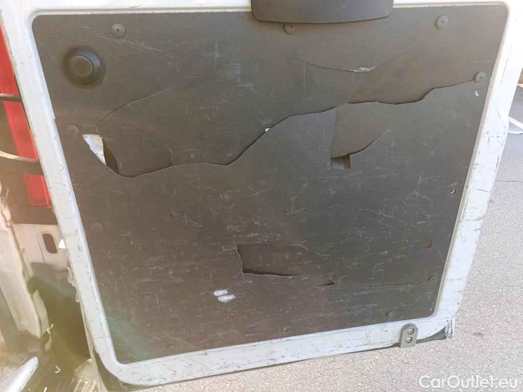  Fiat  Ducato FIAT  / 2014 / 4P / furgón 33 2.3 Multijet Furgón Medio Alto 96kW #35