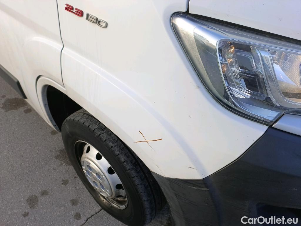  Fiat  Ducato FIAT  / 2014 / 4P / furgón 33 2.3 Multijet Furgón Medio Alto 96kW #60