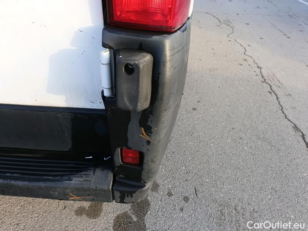  Fiat  Ducato FIAT  / 2014 / 4P / furgón 33 2.3 Multijet Furgón Medio Alto 96kW #51