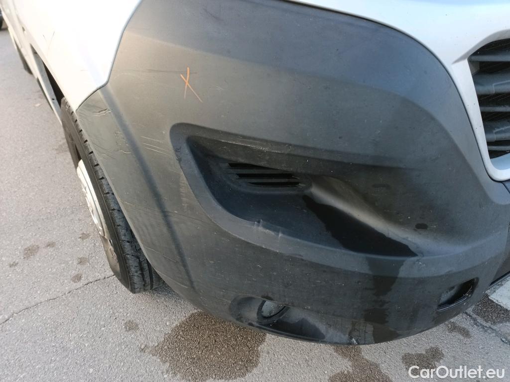  Fiat  Ducato FIAT  / 2014 / 4P / furgón 33 2.3 Multijet Furgón Medio Alto 96kW #53