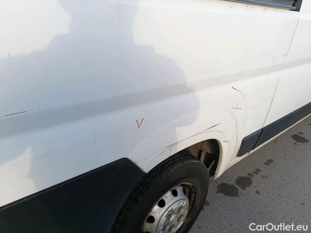  Fiat  Ducato FIAT  / 2014 / 4P / furgón 33 2.3 Multijet Furgón Medio Alto 96kW #14