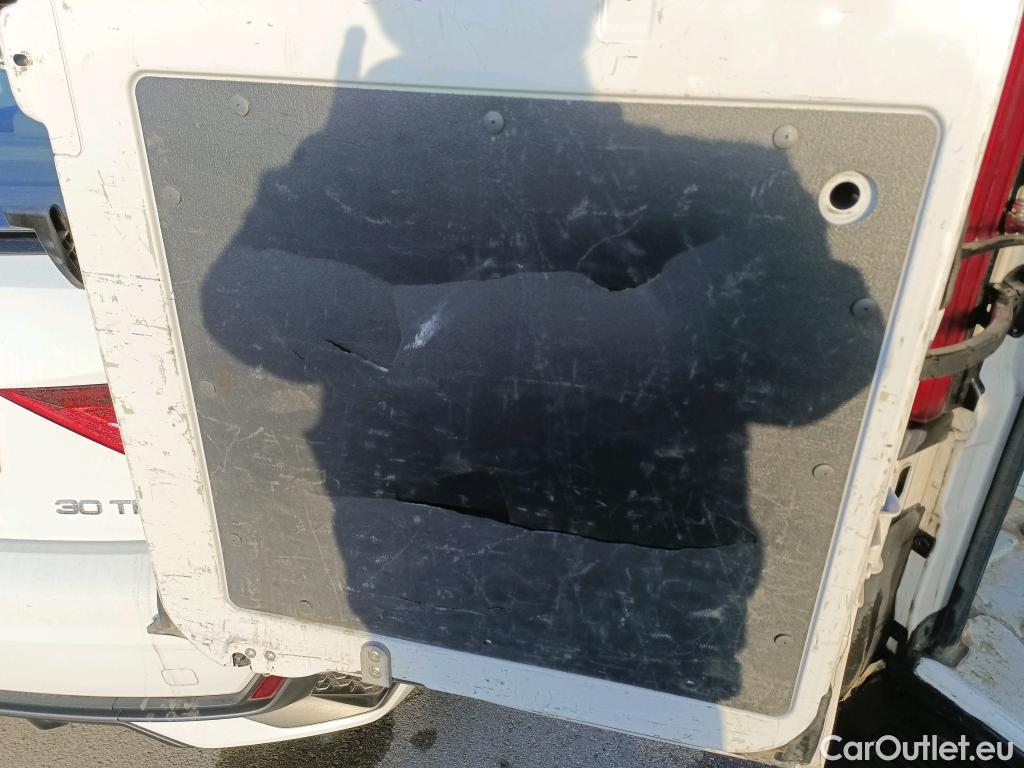  Fiat  Ducato FIAT  / 2014 / 4P / furgón 33 2.3 Multijet Furgón Medio Alto 96kW #33