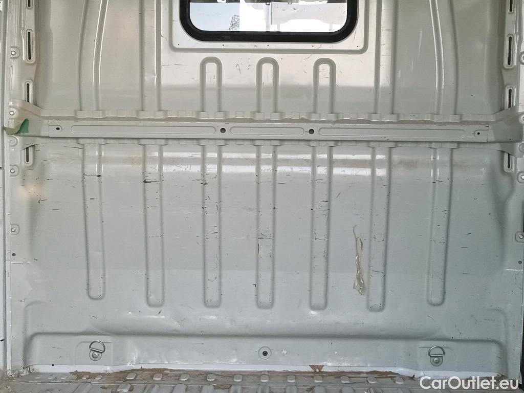  Fiat  Ducato FIAT  / 2014 / 4P / furgón 33 2.3 Multijet Furgón Medio Alto 96kW #37