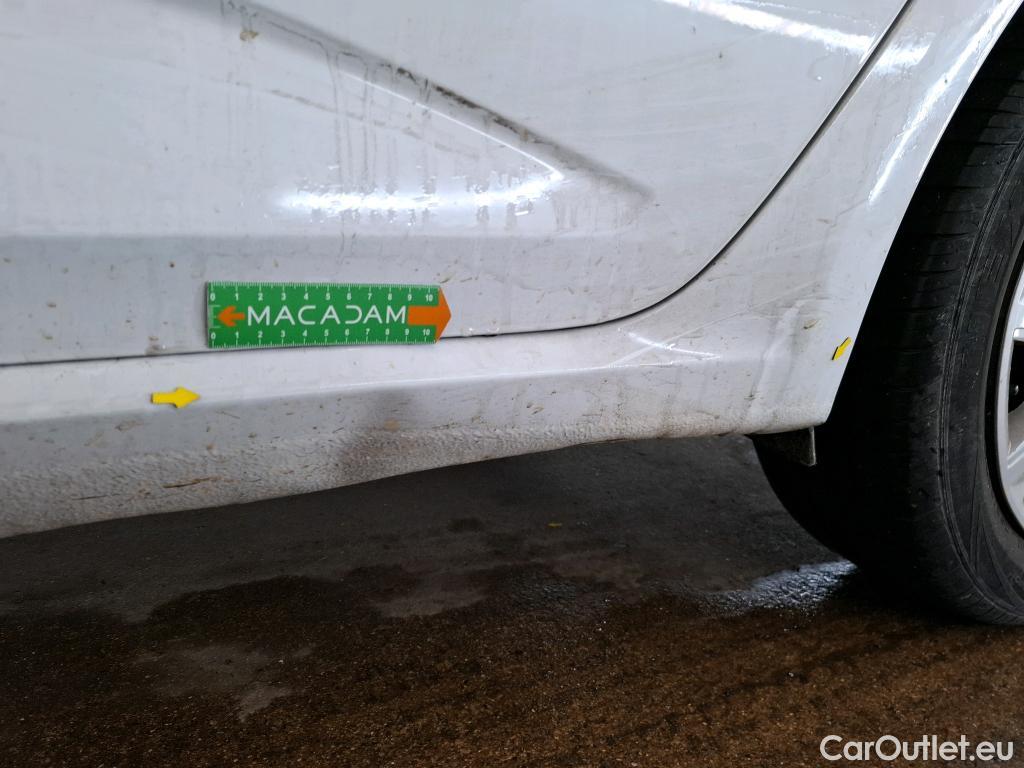  Renault  Megane RENAULT Mégane Société / 2020 / 5P / Berline Air Nav réversible Blue dCi 115 - 21N #4