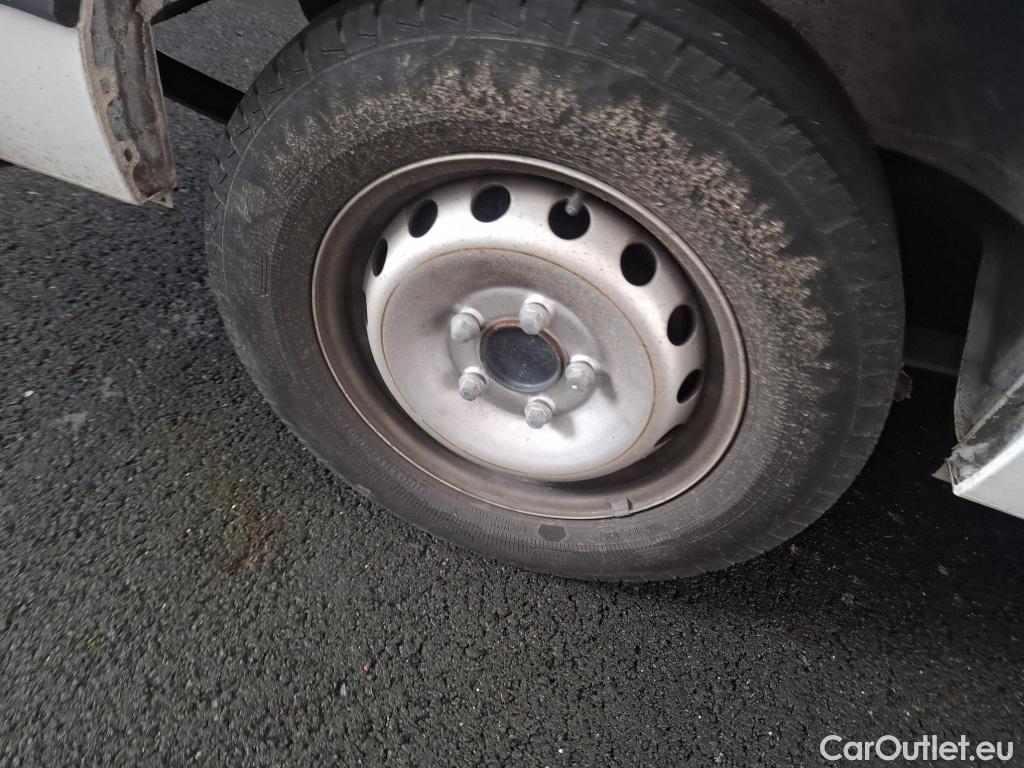  Renault  Master  III Fourgon L2H2 3 3 Grand Confort dCi 135CV BVM6 E6d #40