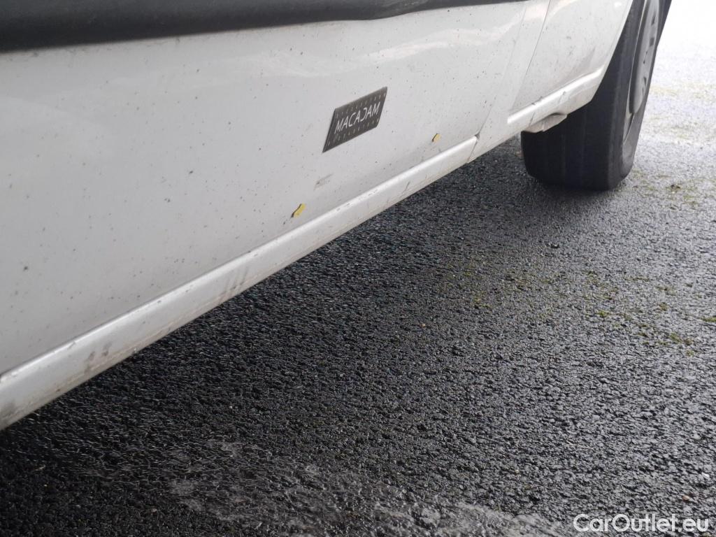  Renault  Master  III Fourgon L2H2 3 3 Grand Confort dCi 135CV BVM6 E6d #26