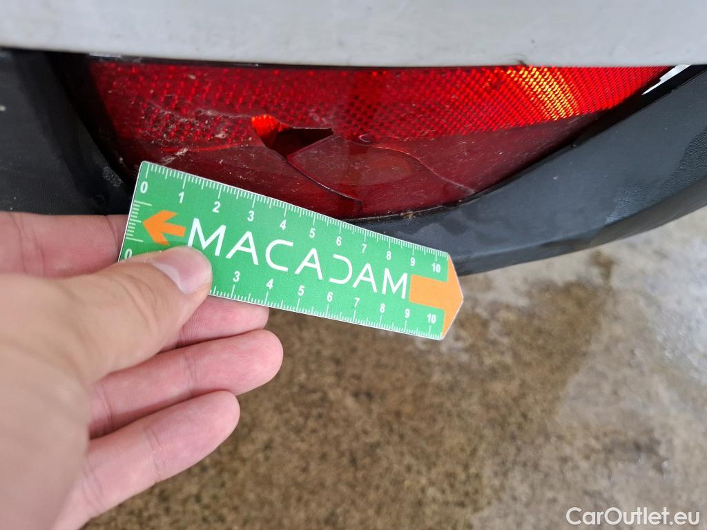  Renault  Megane RENAULT Mégane Société / 2020 / 5P / Berline Air Nav réversible Blue dCi 115 - 21N #6