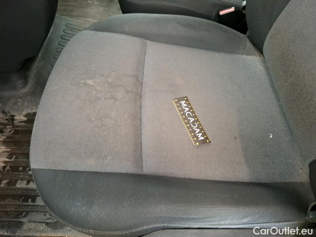  Renault  Master  III Fourgon L2H2 3 3 Grand Confort dCi 135CV BVM6 E6d #42