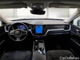  Volvo  XC60 VOLVO  / 2021 / 5P / SUV B4 D AWD AUTOMATICO MOMENTUM PRO MY22 #3