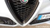  Alfa Romeo   STELVIO 2.2 TD 160 CV Sprint AT8 RWD #32