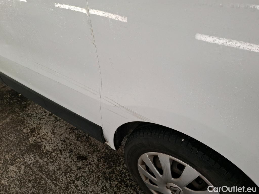  Renault  Trafic RENAULT  / 2014 / 4P / Fourgon tôlé FG GCFL1H1 1000 dCi95 Stop&Start E6 #26