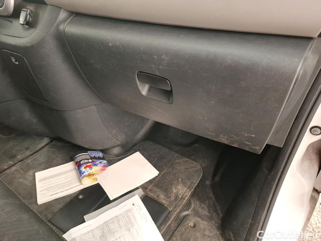  Renault  Trafic RENAULT  / 2014 / 4P / Fourgon tôlé FG GCFL1H1 1000 dCi95 Stop&Start E6 #14