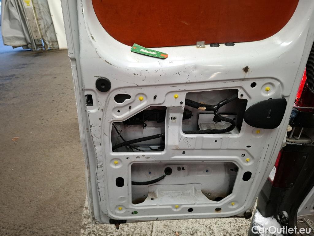  Renault  Trafic RENAULT  / 2014 / 4P / Fourgon tôlé FG GCFL1H1 1000 dCi95 Stop&Start E6 #17