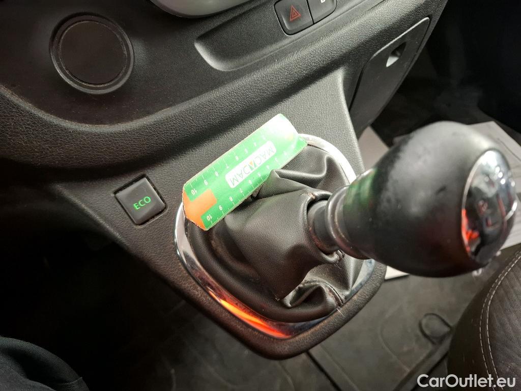  Renault  Trafic RENAULT  / 2014 / 4P / Fourgon tôlé FG GCFL1H1 1000 dCi95 Stop&Start E6 #12