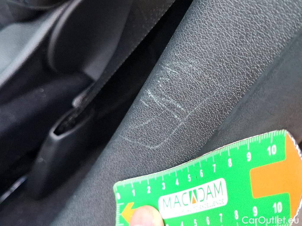  Bmw  Serie 1 Série 1 Berline 118 i M Sport 1.5 135CV BVA7 E6d #4