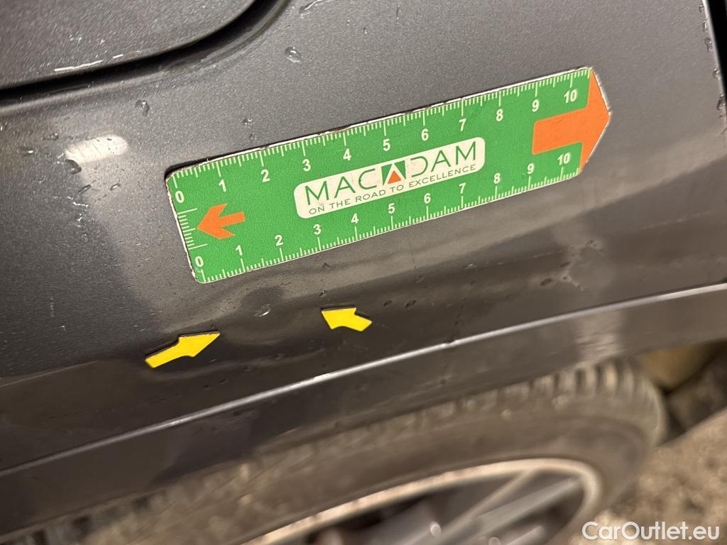  Bmw  X2 Série  sDrive 18i M Sport 1.5 140CV BVA7 E6dT #18