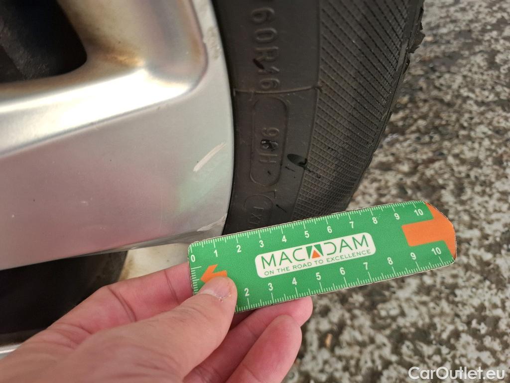  Citroen  C4 Grand Picasso /Spacetourer Business 1.2 PureTech 130CV BVM6 E6d #25