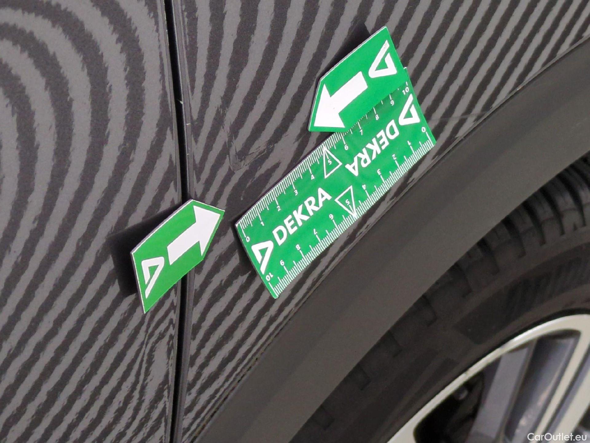  Peugeot  5008  Allure Pack 1.5 HDi 130CV BVA8 7 Sieges E6d #63