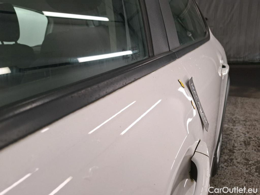  Citroen  C3  Société Feel Business R 1.5 BlueHDI 100CV BVM5 E6dT #37