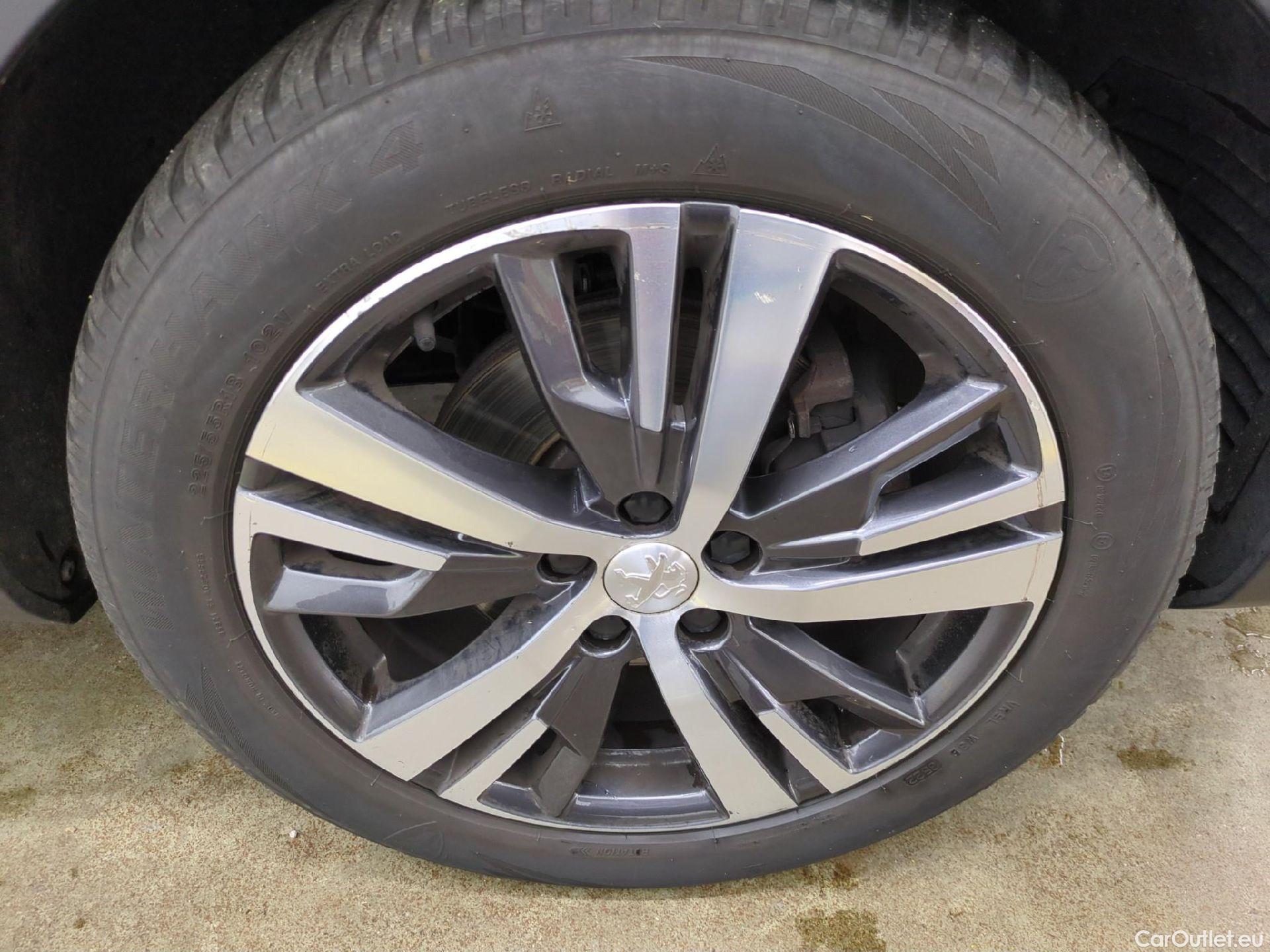  Peugeot  5008  Allure Pack 1.5 HDi 130CV BVA8 7 Sieges E6d #17