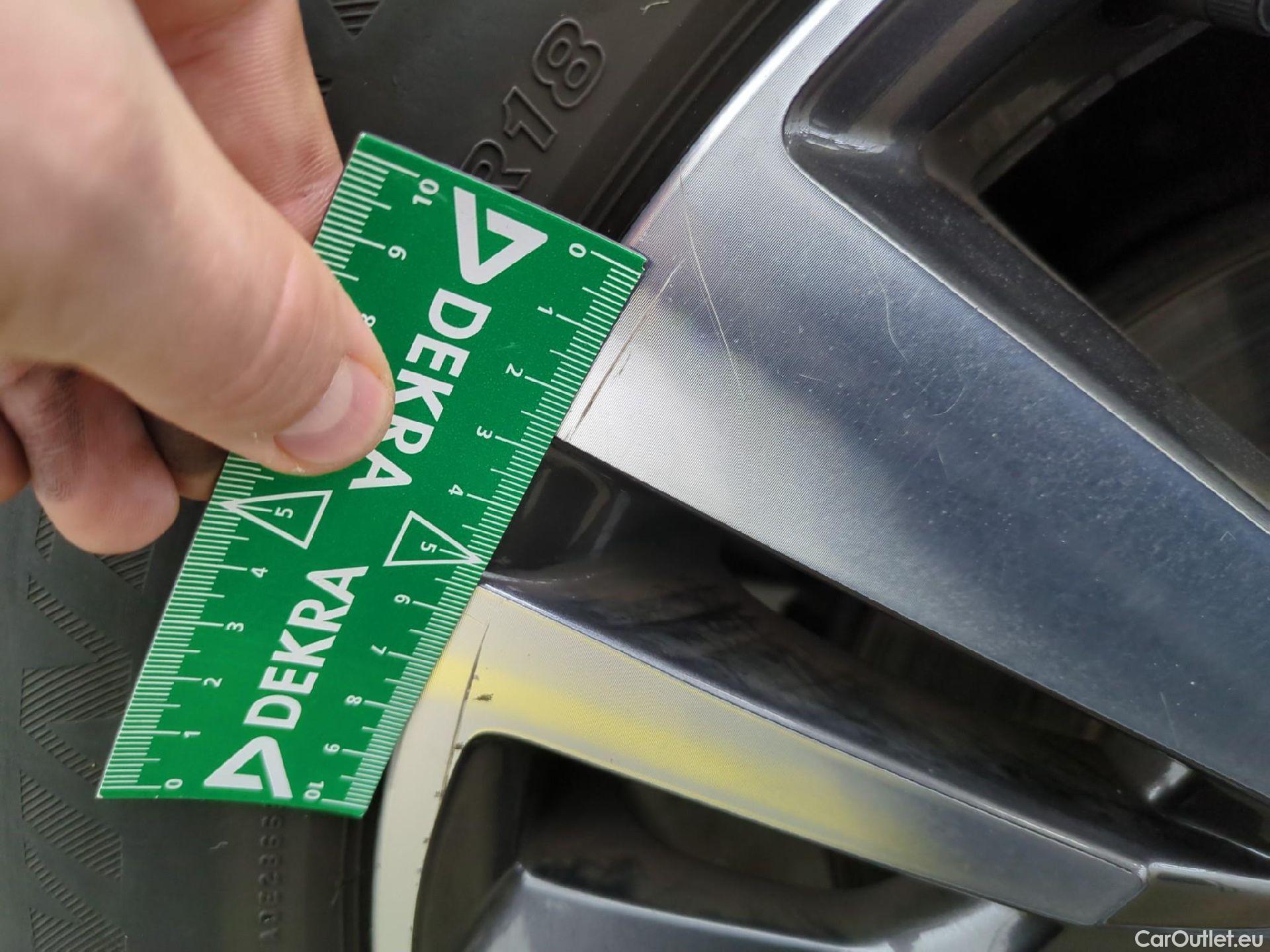  Peugeot  5008  Allure Pack 1.5 HDi 130CV BVA8 7 Sieges E6d #21