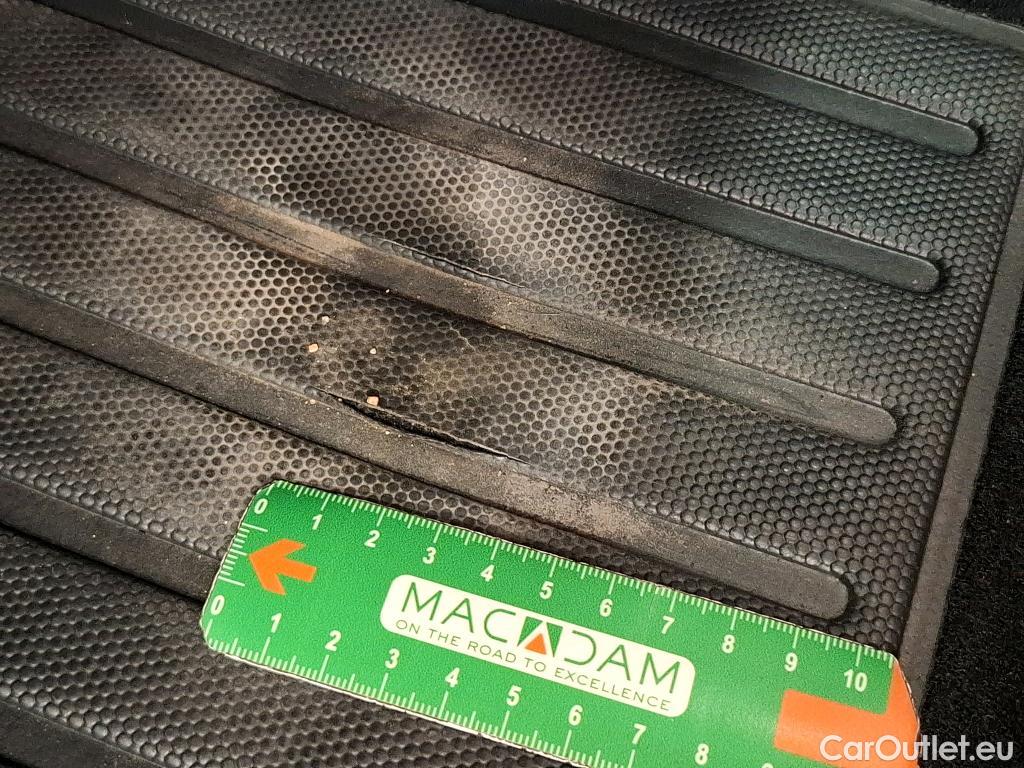  Peugeot  208  Active Business 1.5 HDi 100CV BVM6 E6d #17