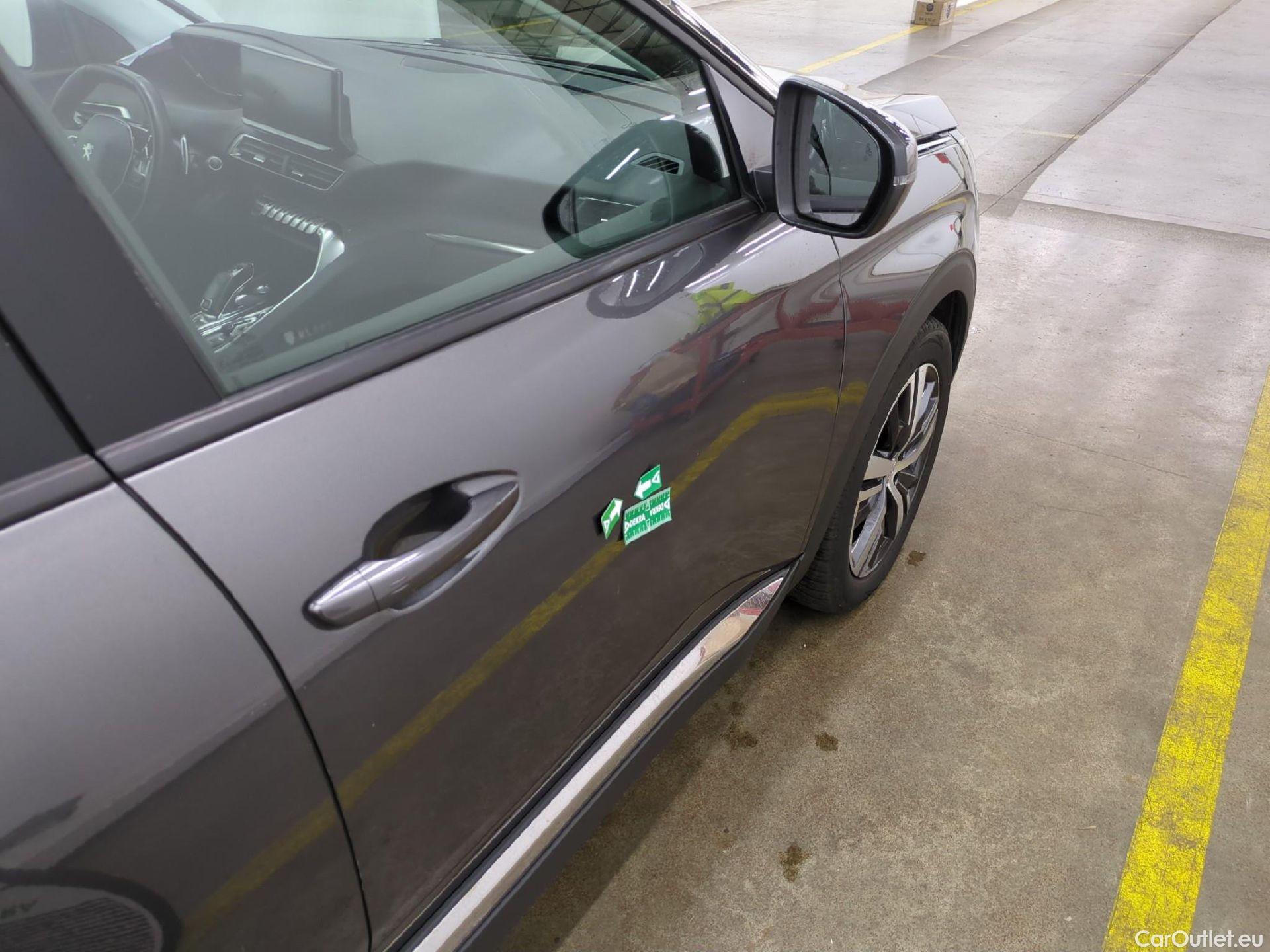  Peugeot  5008  Allure Pack 1.5 HDi 130CV BVA8 7 Sieges E6d #50