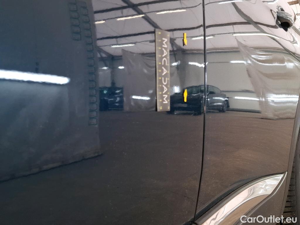  Peugeot  3008 PEUGEOT  / 2020 / 5P / SUV 1.6 HYBRID 225 E-EAT8 Allure Pack #4