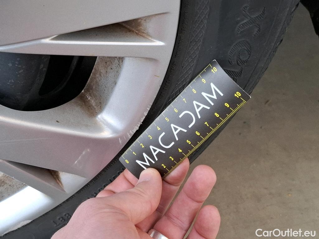  Peugeot  208  Affaire Premium Pack 1.5 HDi 100CV BVM6 E6dT #28