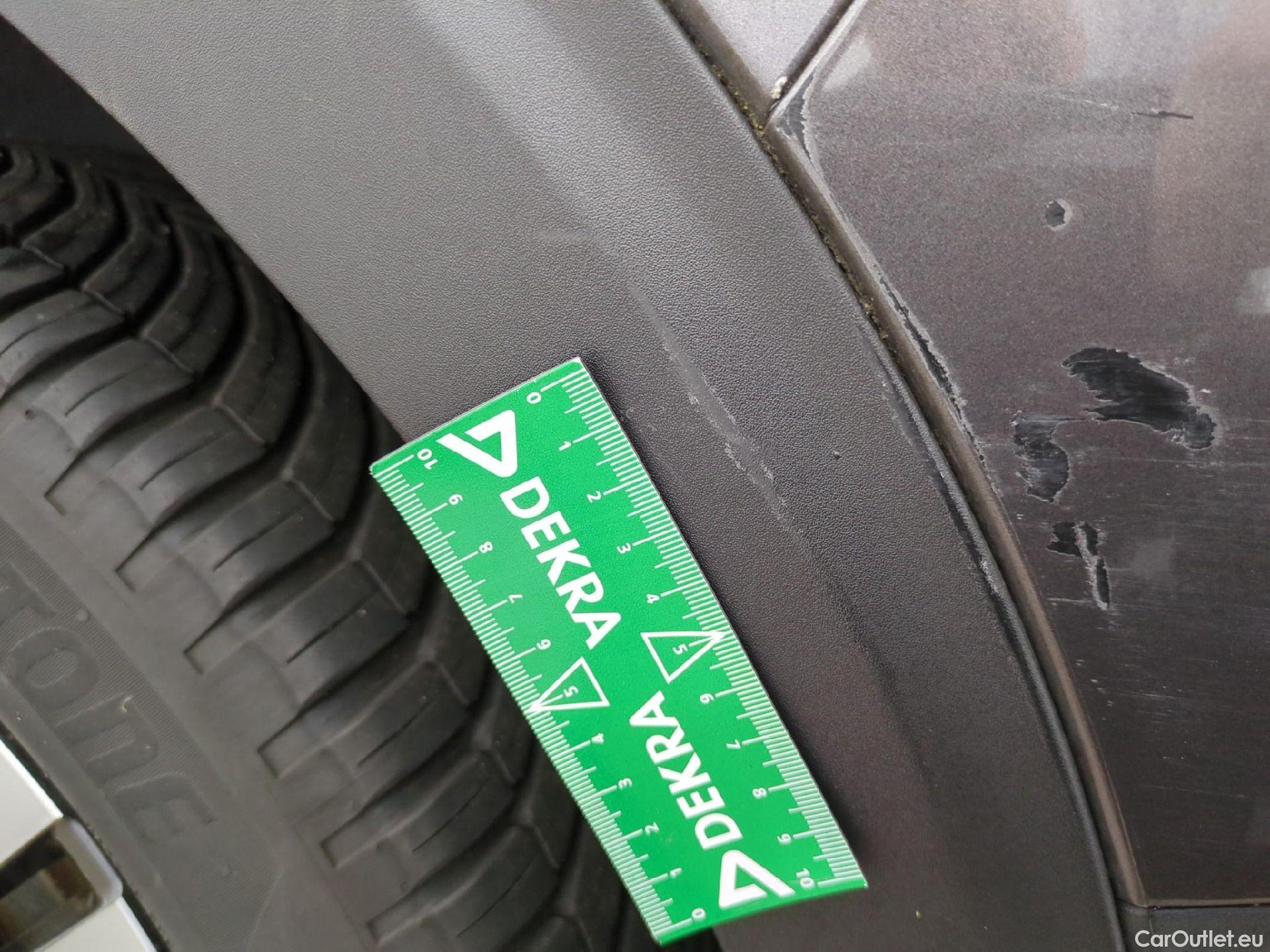  Peugeot  5008  Allure Pack 1.5 HDi 130CV BVA8 7 Sieges E6d #66