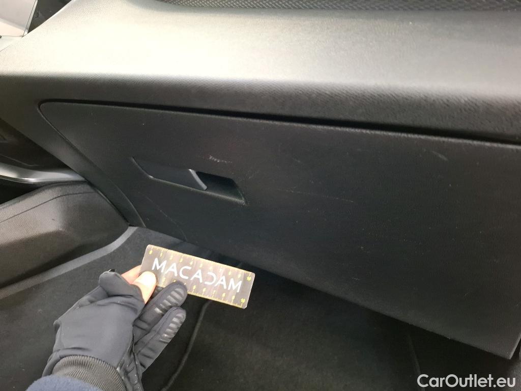  Peugeot  308 PEUGEOT  SW / 2021 / 5P / Break BlueHDi 130 EAT8 ACTIVE PACK #18