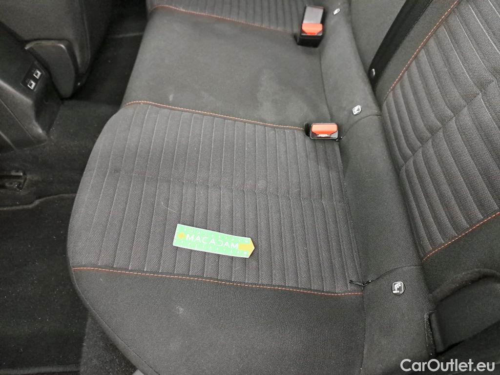  Peugeot  2008  Active Business 1.2 PureTech 130CV BVA8 E6d #25