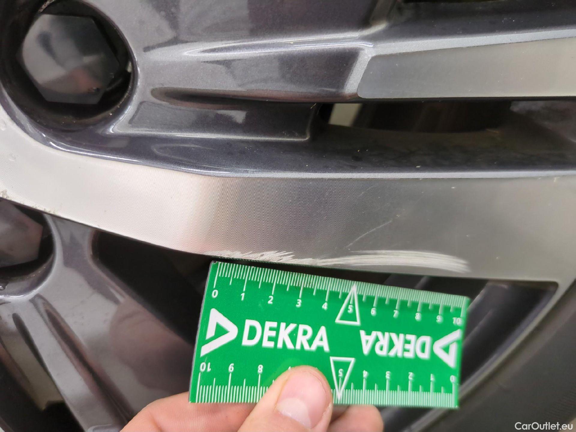  Peugeot  5008  Allure Pack 1.5 HDi 130CV BVA8 7 Sieges E6d #29