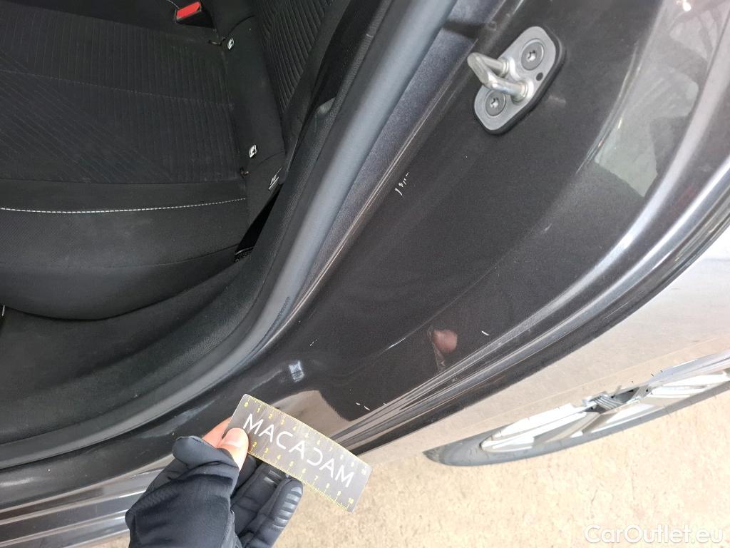  Peugeot  308 PEUGEOT  SW / 2021 / 5P / Break BlueHDi 130 EAT8 ACTIVE PACK #36