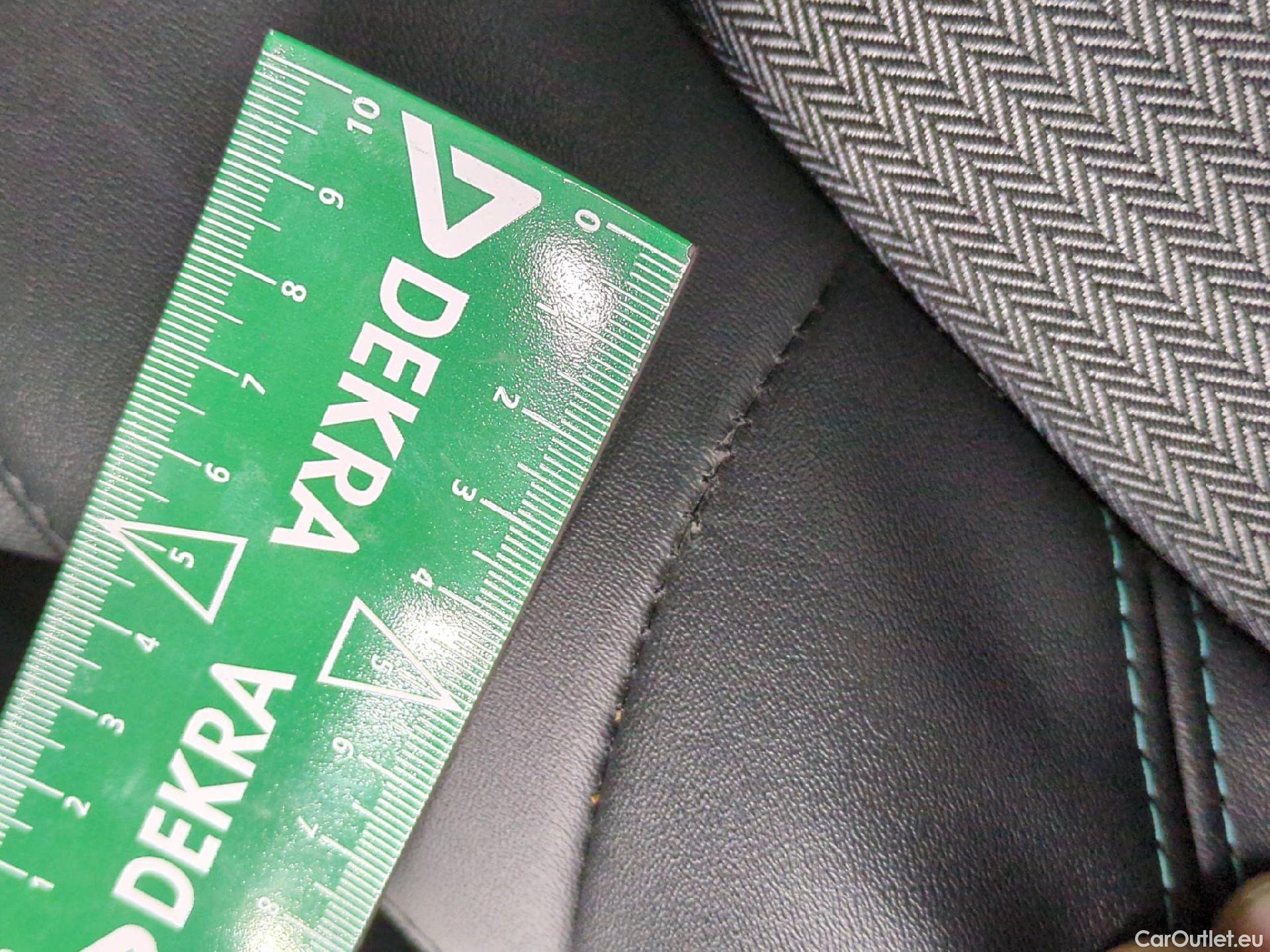  Peugeot  5008  Allure Pack 1.5 HDi 130CV BVA8 7 Sieges E6d #12