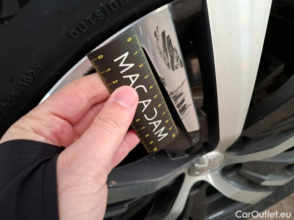  Peugeot  3008 PEUGEOT  / 2020 / 5P / SUV 1.6 HYBRID 225 E-EAT8 Allure Pack #13