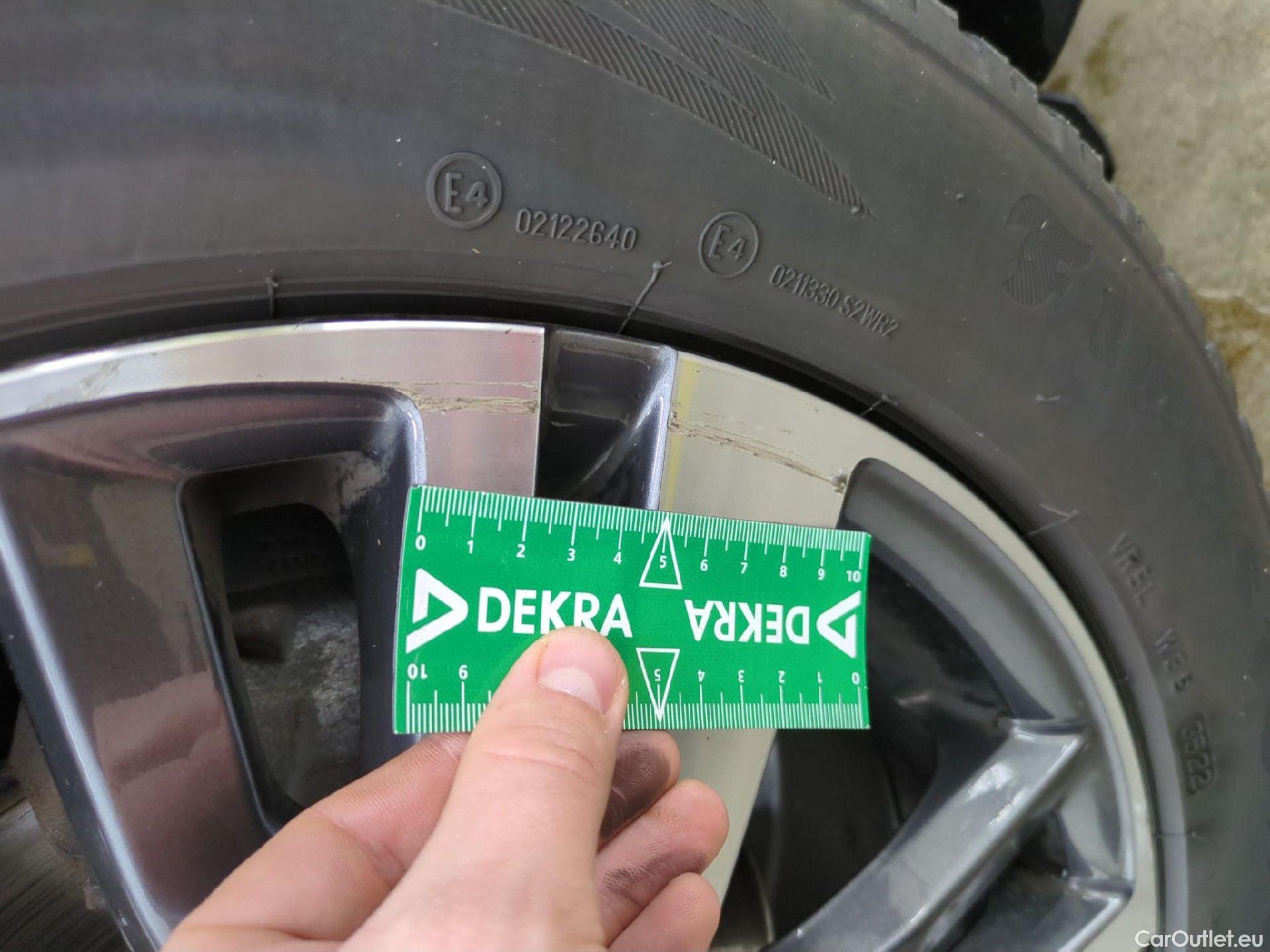  Peugeot  5008  Allure Pack 1.5 HDi 130CV BVA8 7 Sieges E6d #22