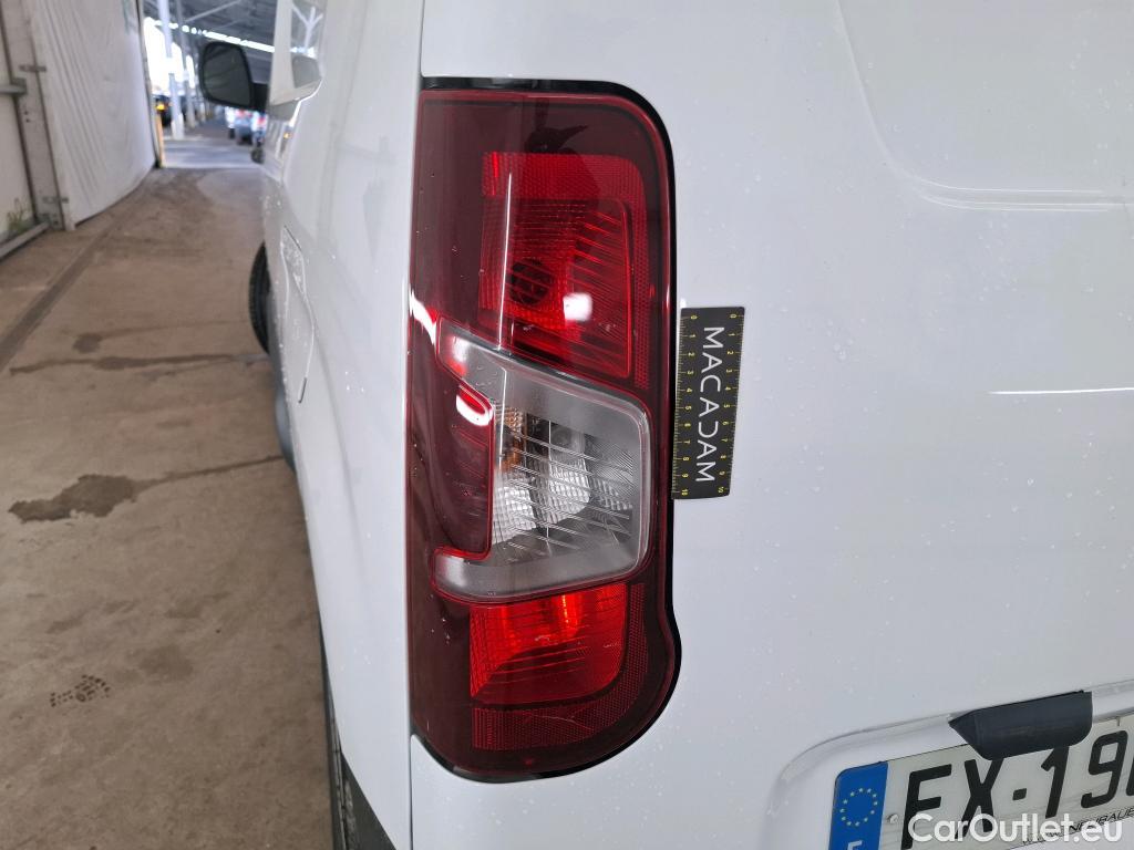  Peugeot  Partner PEUGEOT  / 2018 / 4P / Fourgonnette BLUEHDI 75 S&S STANDARD 650KG PREMIUM #1