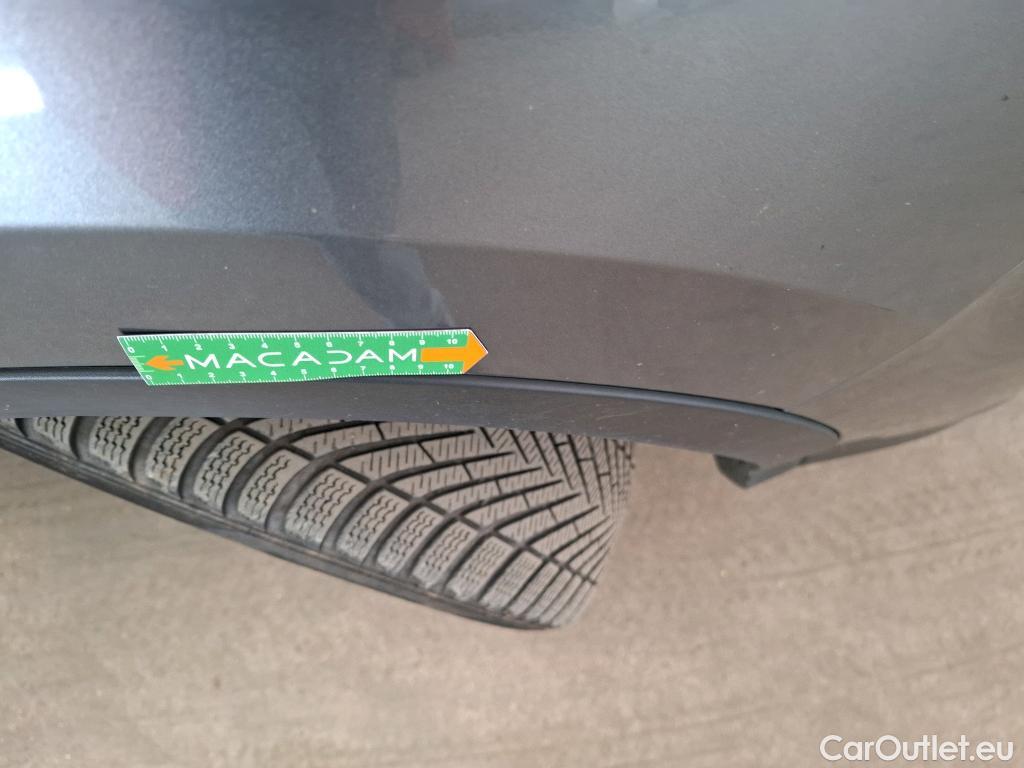  Nissan  Qashqai NISSAN  / 2017 / 5P / Crossover 1.5 DCI 115 Business Edition #27