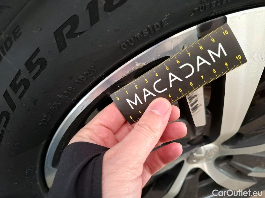  Peugeot  3008 PEUGEOT  / 2020 / 5P / SUV 1.6 HYBRID 225 E-EAT8 Allure Pack #14