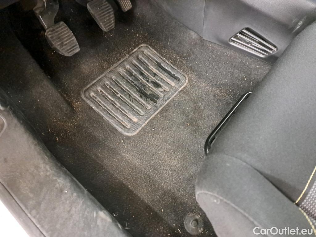  Citroen  C3 CITROEN  5p Berline PureTech 82 S&S BVM Feel Business #1