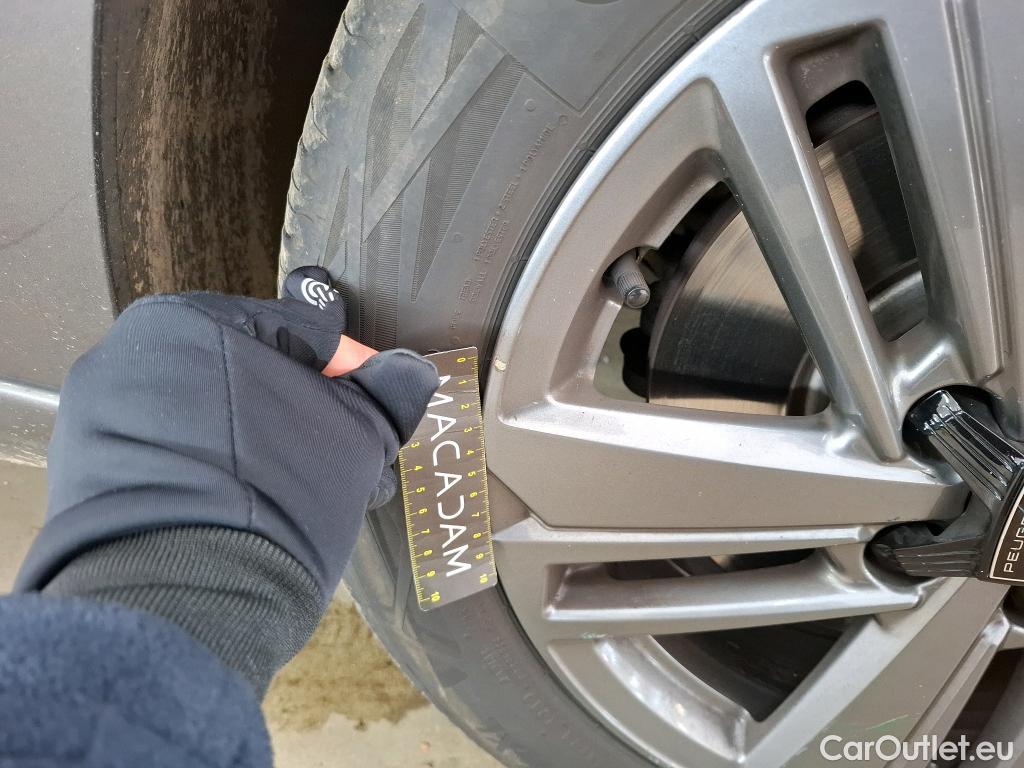  Peugeot  308 PEUGEOT  SW / 2021 / 5P / Break BlueHDi 130 EAT8 ACTIVE PACK #14