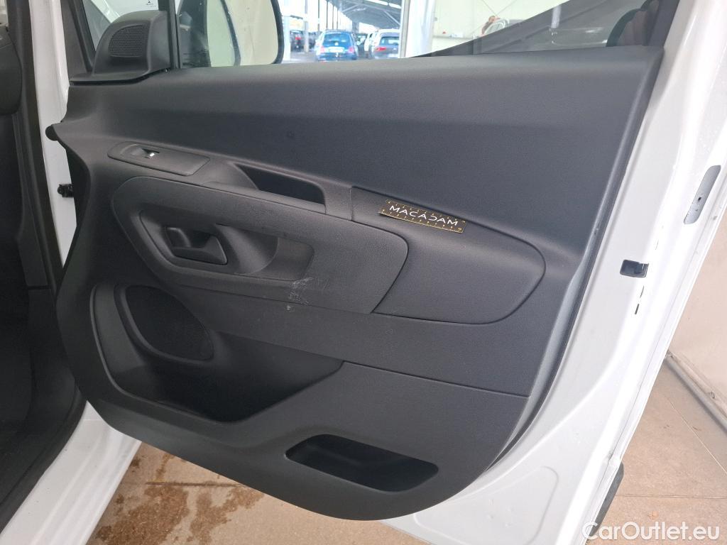  Peugeot  Partner PEUGEOT  / 2018 / 4P / Fourgonnette BLUEHDI 75 S&S STANDARD 650KG PREMIUM #5