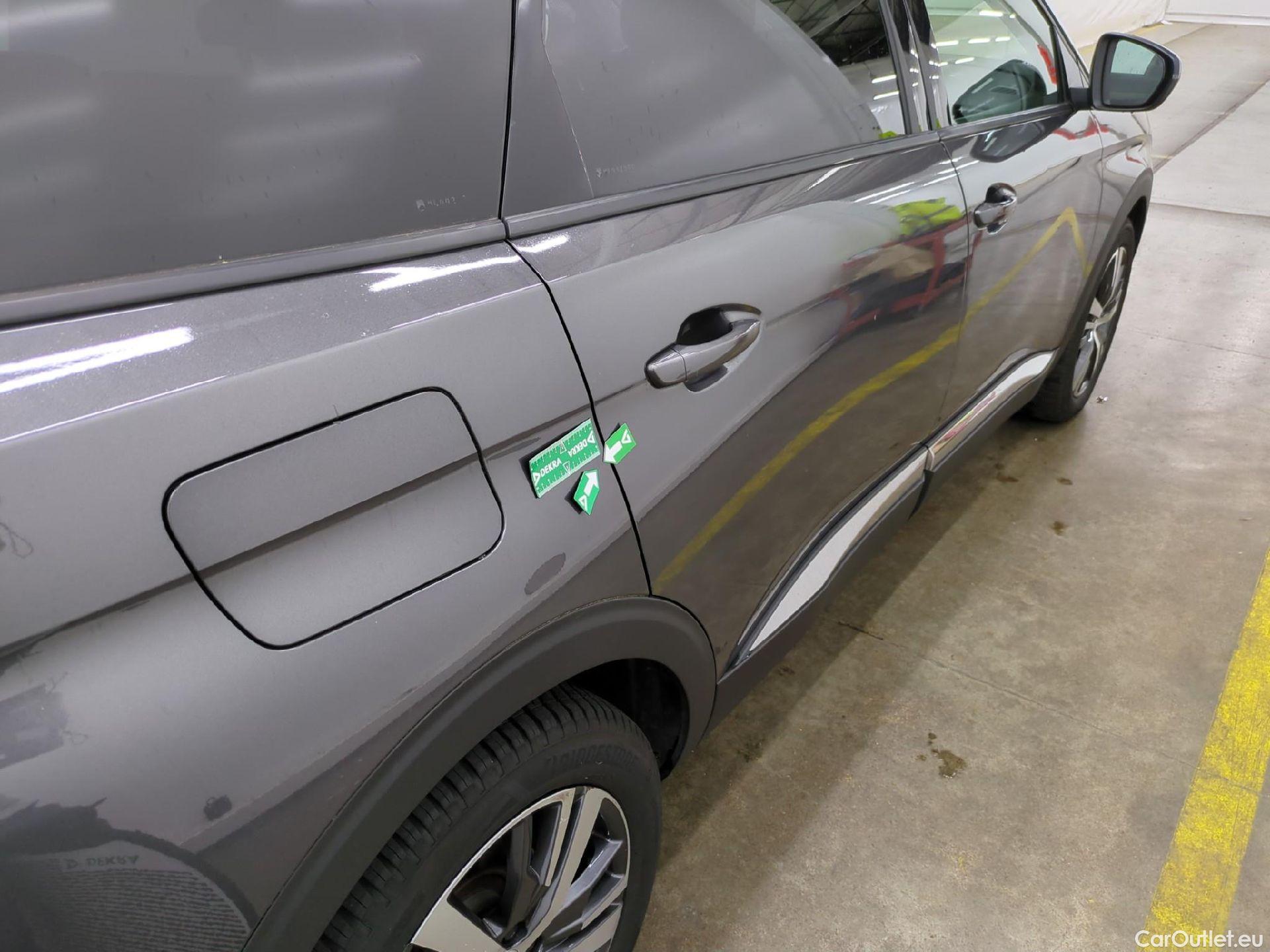  Peugeot  5008  Allure Pack 1.5 HDi 130CV BVA8 7 Sieges E6d #37