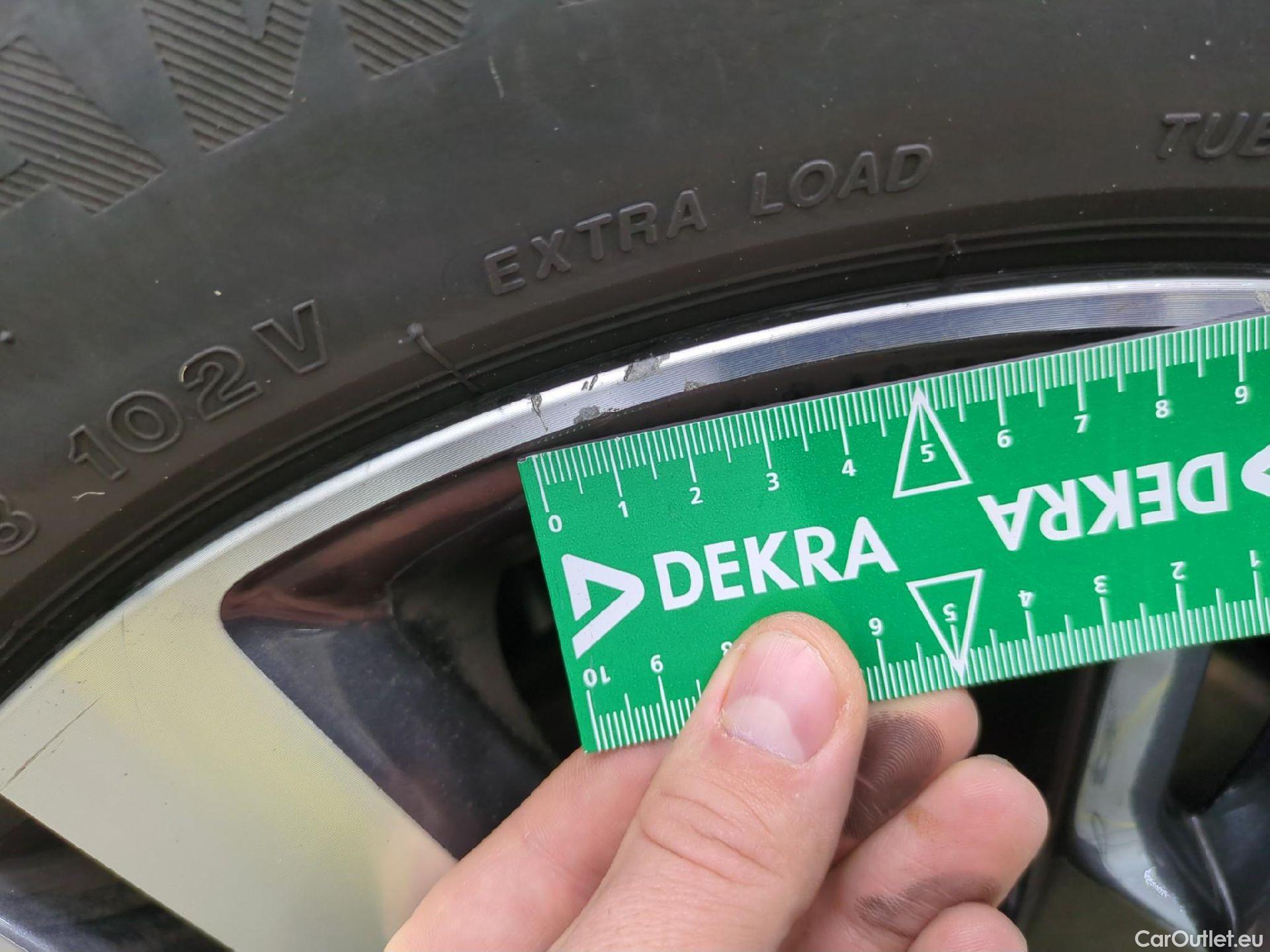  Peugeot  5008  Allure Pack 1.5 HDi 130CV BVA8 7 Sieges E6d #20