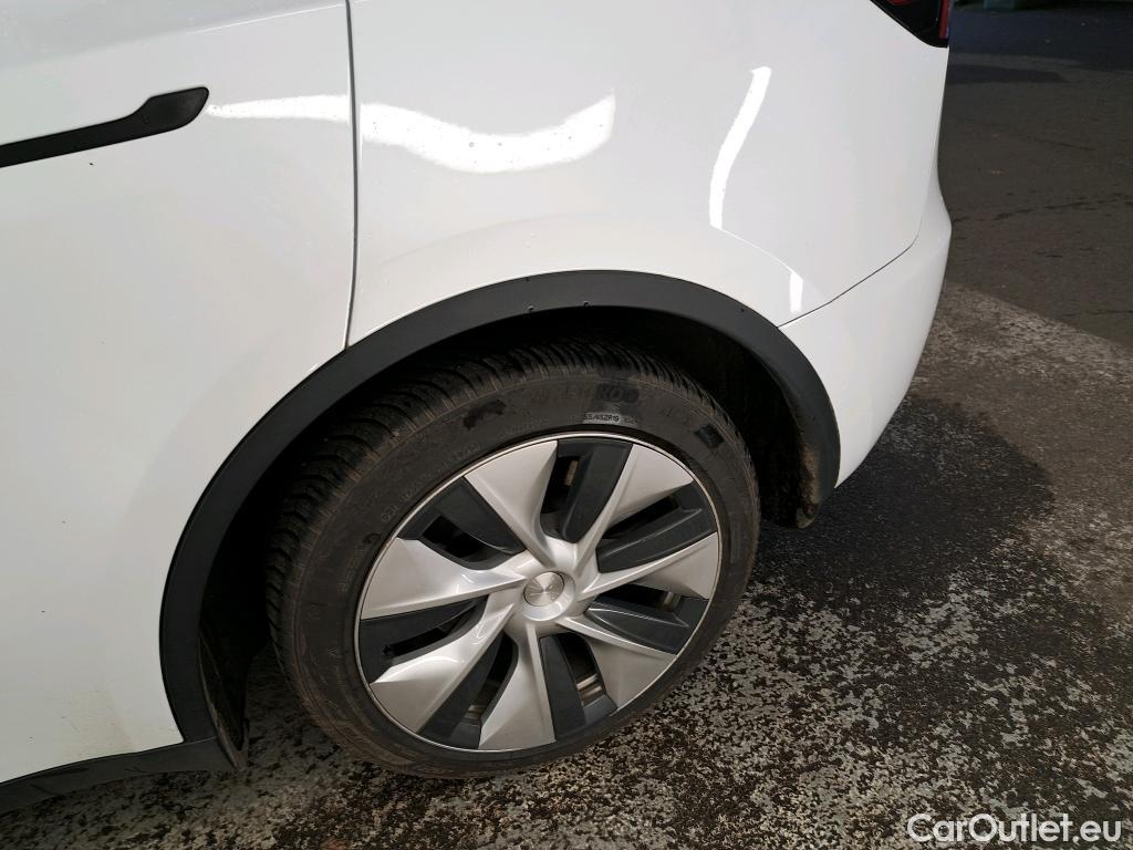  Tesla  Model Y TESLA  / 2021 / 5P / SUV RWD #4
