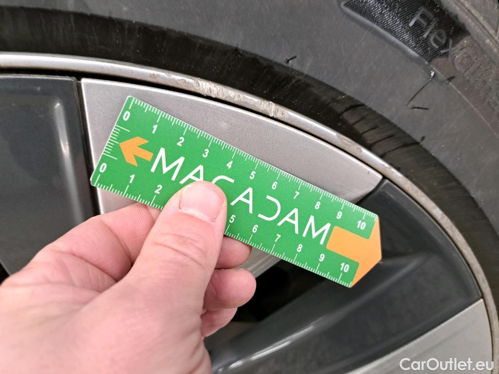  Tesla  Model Y TESLA  / 2021 / 5P / SUV RWD #6