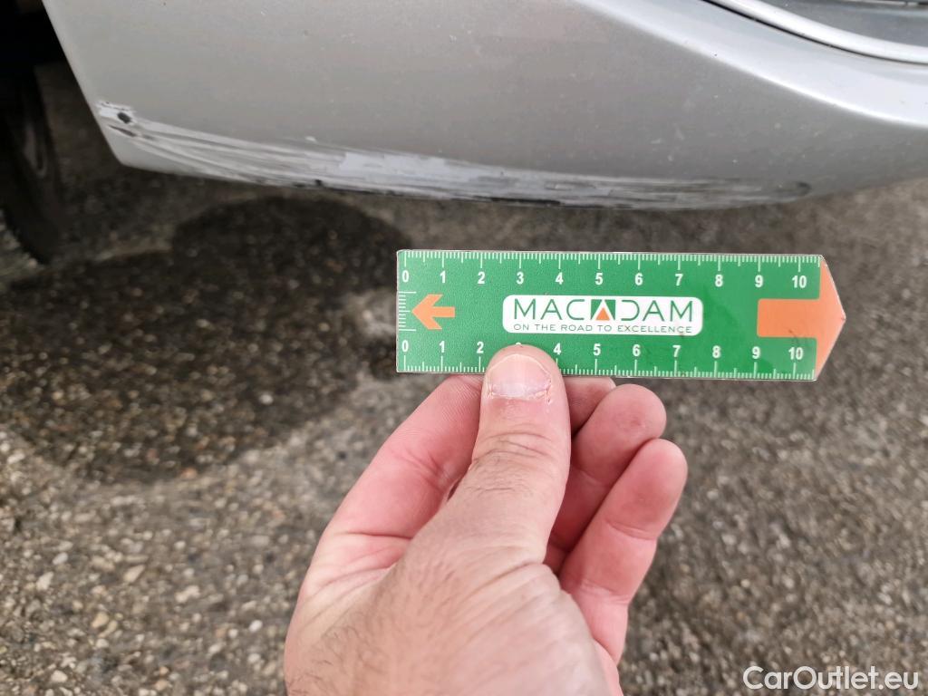  Bmw  Serie 1 BMW Série 1 / 2019 / 5P / Berline 1.5 116D DKG7 Luxury #15