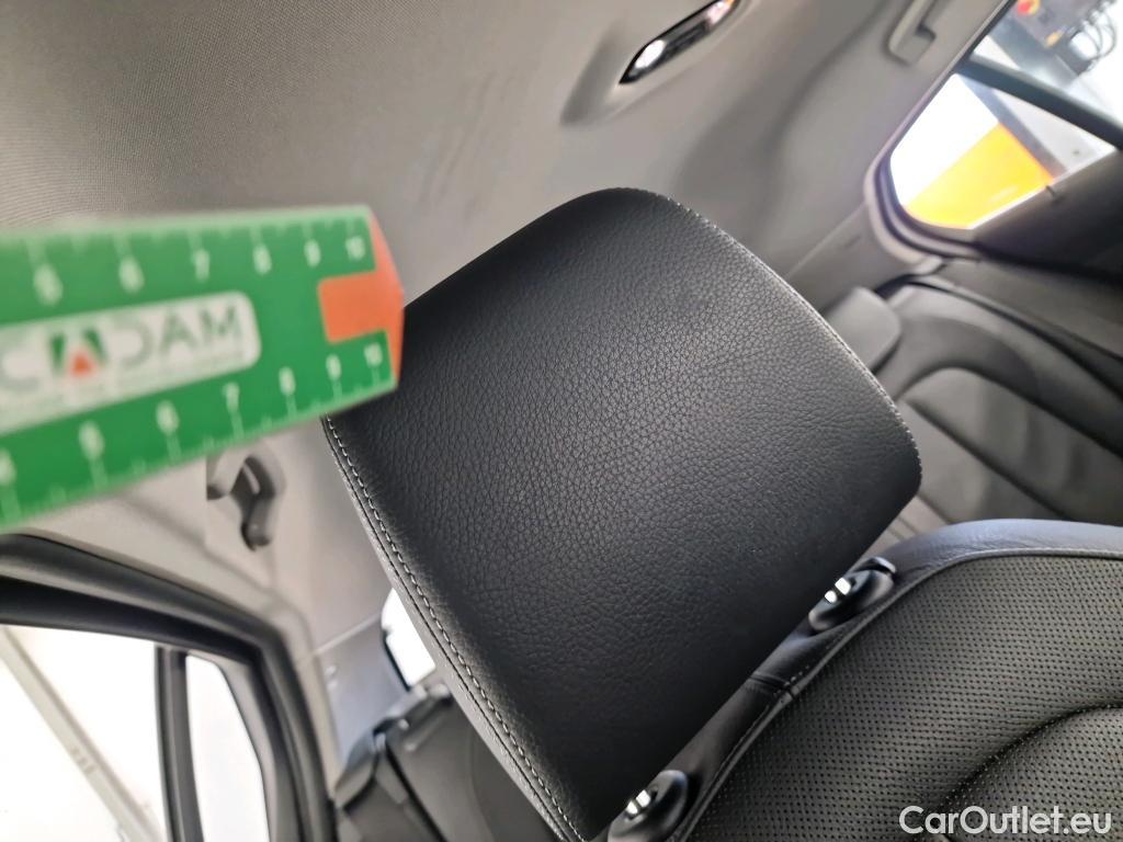  Bmw  Serie 1 BMW Série 1 / 2019 / 5P / Berline 1.5 116D DKG7 Luxury #40