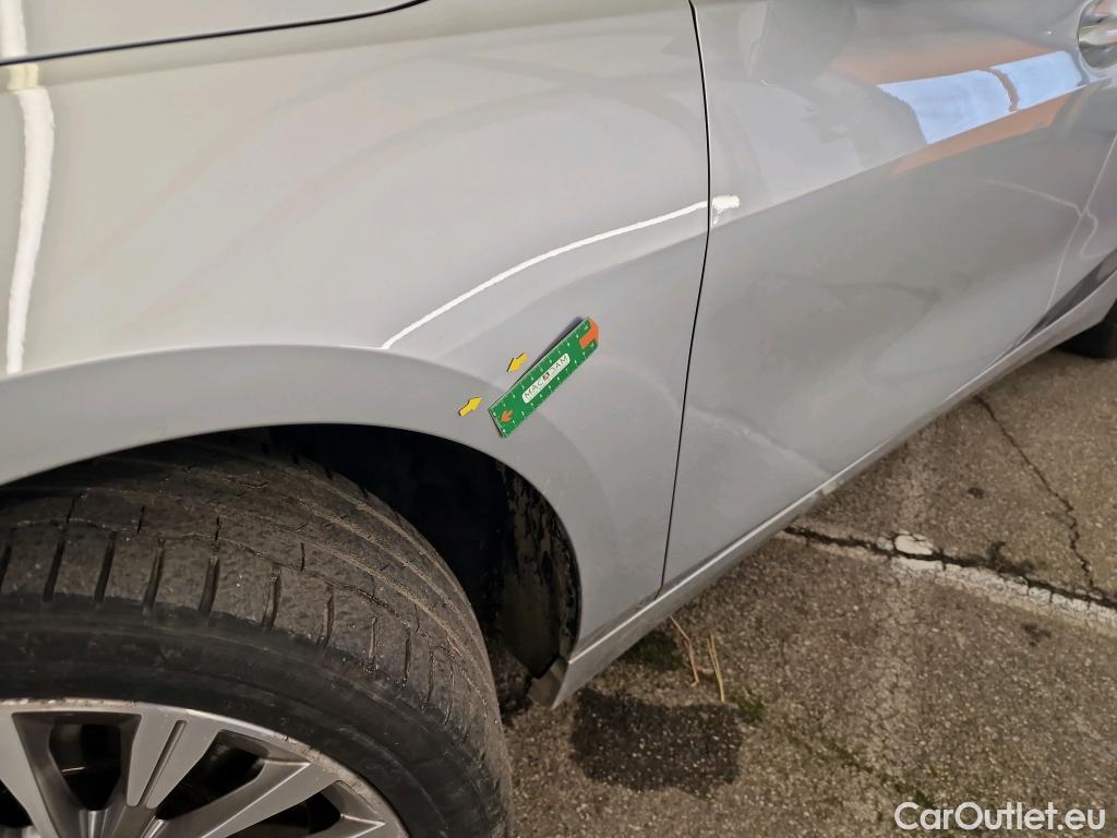  Bmw  Serie 1 BMW Série 1 / 2019 / 5P / Berline 1.5 116D DKG7 Luxury #43